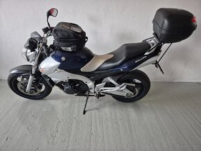 SUZUKI GSR 600 - 6