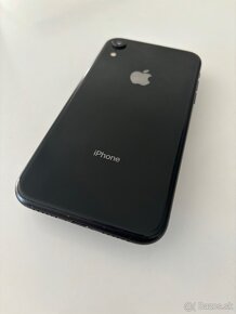 Predám iPhone XR - 6