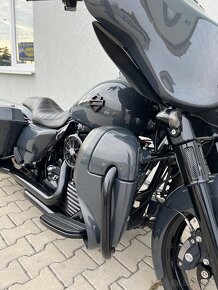 HARLEY DAVIDSON FLHX STREETGLIDE 2010 - 6