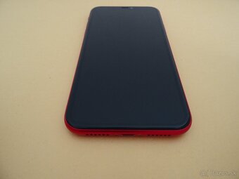 iPhone 11 64GB RED - ZÁRUKA 1 ROK - 100% BATERIA - 6