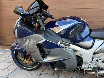 Suzuki Hayabusa GSXR-1300 - 6