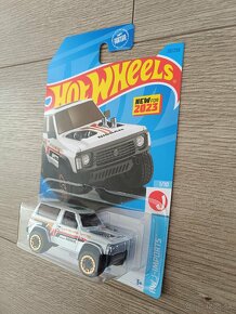 Hotwheels Nissan Patrol Custom Kroger Exclusive - 6