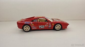 1:18 FERRARI GTO No. 25 - 6