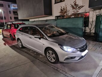 Opel Astra Sports Tourer - 6