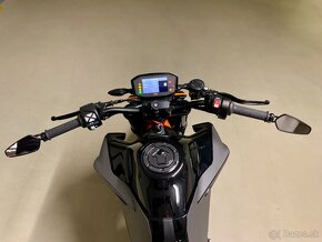 KTM Duke 890 R - 6