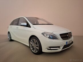 MERCEDES-BENZ ☆ B180 ☆ 1:18 ☆ Norev ☆ - 6