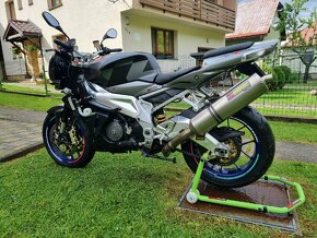 Aprilia RSV 1000 Tuono - 6