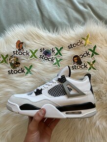 Jordan 4 - 6