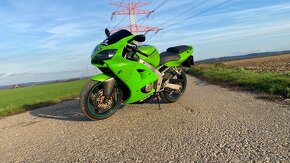 Kawasaki ZX6r Ninja - 6