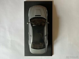 1:18 autoart BMW M3 CSL e46 - 6