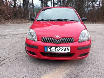 Predám toyotu yaris 1.0 48kw r.v 2005 - 6