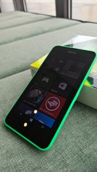 Nokia Lumia 630 - 6