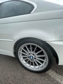 BMW E46 coupe 328i, M3 interiér - 6