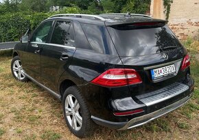 Mercedes Benz ML - 6