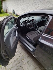 Opel astra gtc 1.4l turbo - 6