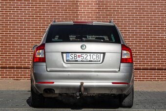 Škoda Octavia Combi 1.8 TSI Elegance DSG - 6