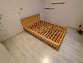 Manželská posteľ Ikea Malm + rošt + matrac - 6