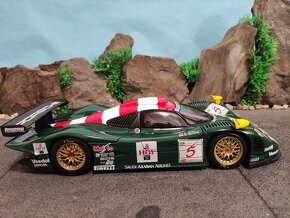 prodám model 1:18 Porsche 911 GT1 Le Mans 1998 zackspeed - 6