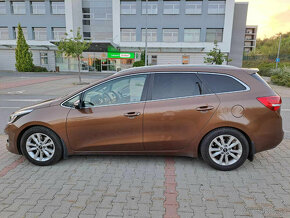 KIA CeeD SW 2017 benzín 1.6 99kW, Gold Edition - 6