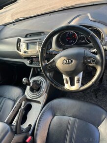 rozpredam kia sportage 1,7 crdi 85kw 2015 motor pasuje aj do - 6