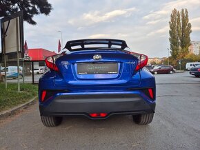 Predám  Toyota C-HR 1.8 Hybrid Dynamic E-CVT FWD - 6