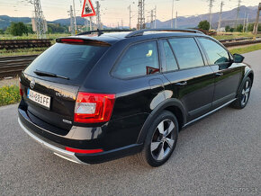 Škoda Octavia Combi III SCOUT 2.0 TDI 135kw DSG 4x4 - 6