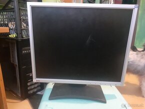 LCD monitor - 6