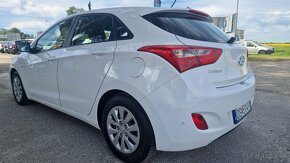 HYUNDAI I30 1.6 CRDI.5DV - 6