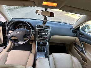 Lexus IS 220D - 6