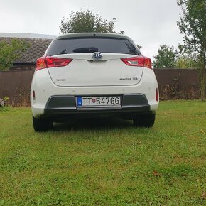 Toyota auris 1.8 hybrid - 6