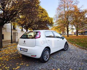 Fiat punto Evo 1.4 benzín 2012 - 6