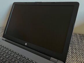 Predám notebook HP 250 G6 - 6