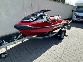 Skútr vodní Sea-Doo RXT XRS 3-up 325hp červený - 6