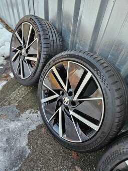 Letní alu kola Vega 19" Škoda Superb 235/40 R19 - 6