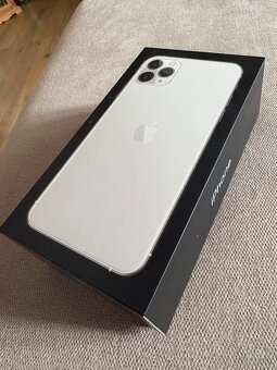 iPhone 11 Pro Max 64 GB - 6