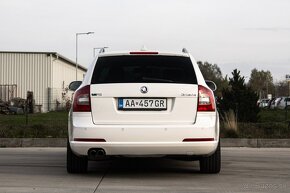 Škoda Octavia Combi 2.0 TDI RS DSG - 6