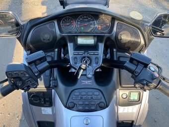 Honda Goldwing GL1800 - 6