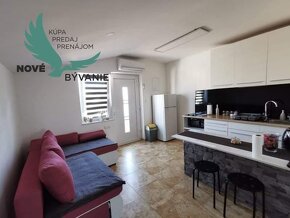 Dom 3x apartmán blízko mora v Chorvátsku, zabehnutý prenájom - 6