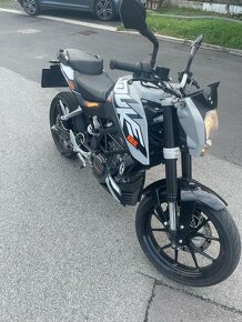 KTM DUKE 125 - 6