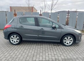 Predám Peugeot 308 hatchback automat - 6