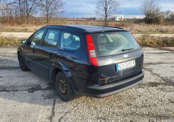 Ford Focus combi 1.6 benzín - 6