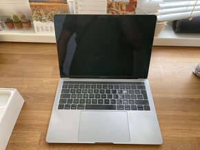 Apple MacBook Pro 13" (2019) - Space Grey - MUHP2SL/A - 6