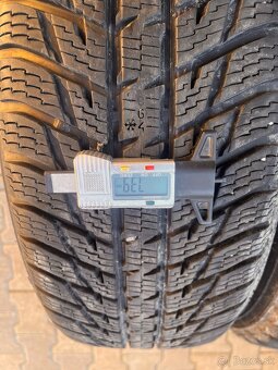 225/65R17 Nokian zimne celoročne - 6