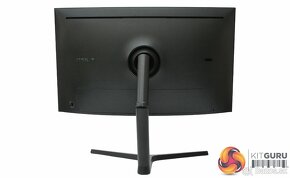 32" QLED Samsung C32HG70 144hz - 6