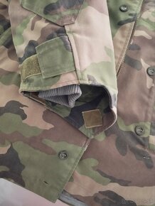 vojenský kabát s odjimatelnou vložkou kozusinou a kapucňou - 6