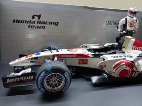 F1 HONDA RA106 BUTTON VÍTĚZ MAĎARSKO 2006 MINICHAMPS 1:18 - 6