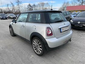 Mini Cooper 1.6 benzín 2012 - 6