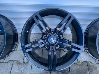 BMW 5x120 R18 8,5J ET15 - 6