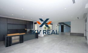 JKV REAL ponúka na predaj ELEGANTNÚ A LUXUSNÚ VILU ALTEA LA  - 6