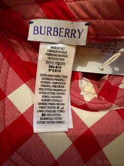 Predám šiltovku Burberry (červená) - 6